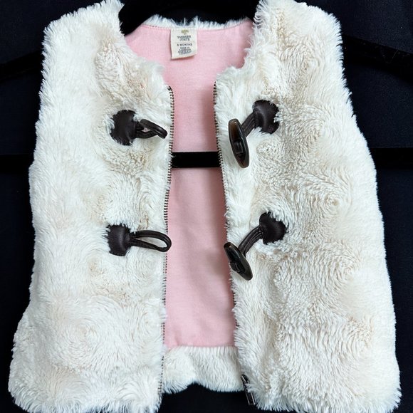 Baby Tucker + Tate White Fuzzy Vest - 6 months - Picture 2 of 7